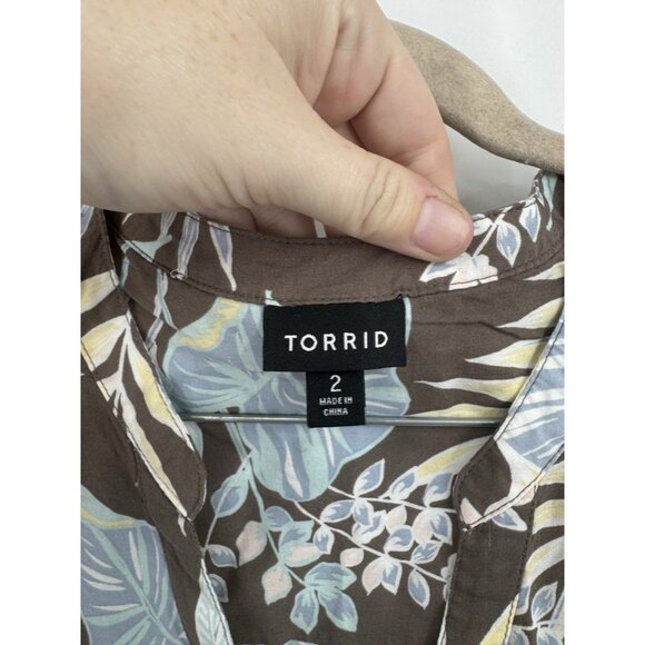 Torrid Women's Top Size 2X Taupe Blue Floral Challis Dolman Blouse Pockets - Picture 4 of 8